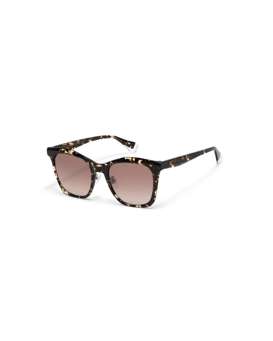 GIGISTUDIOS 676622 2 BERTHA