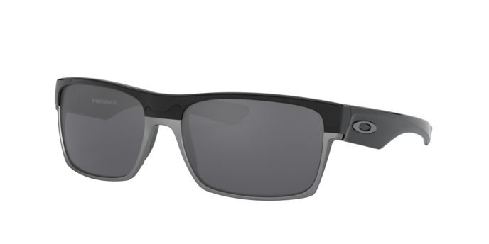 OAKLEY