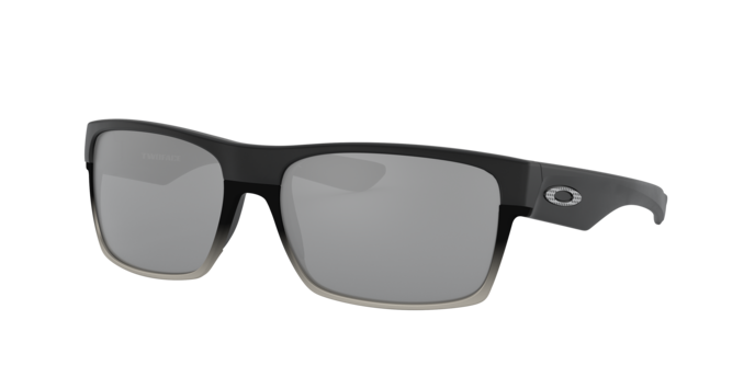 OAKLEY