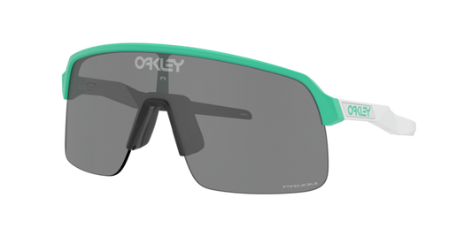 OAKLEY